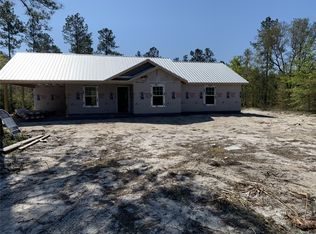 551 Best Loop Rd, Hortense, GA 31543