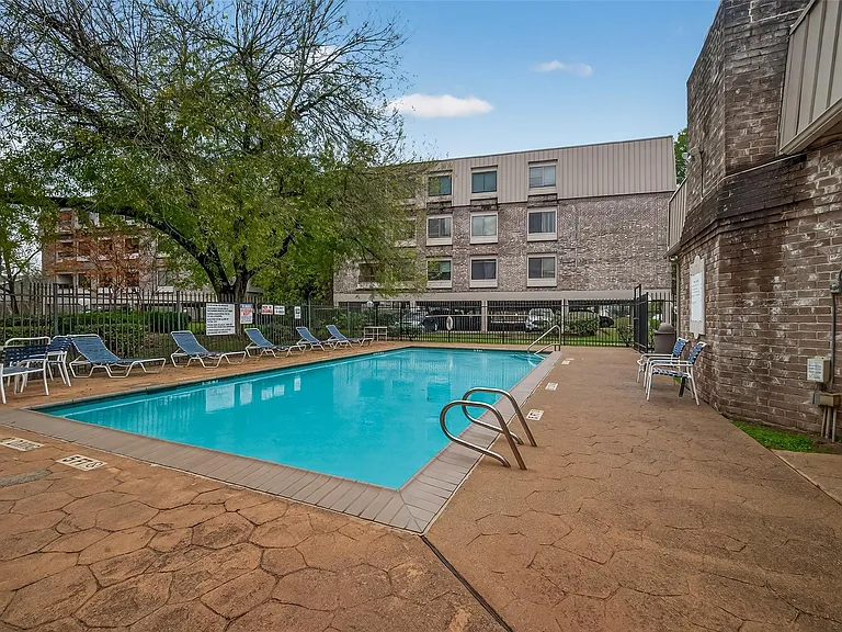 2211 S Braeswood Blvd #23C — Photo 34