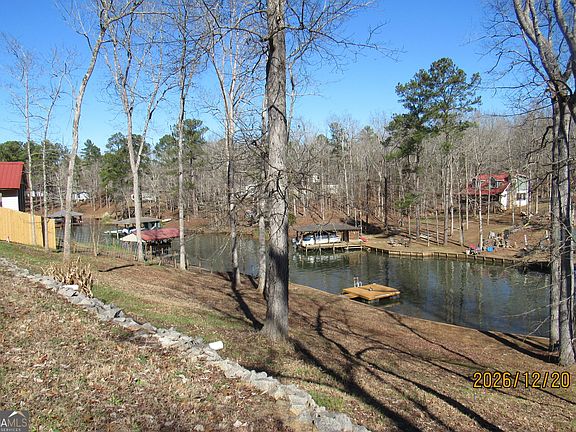 2nd image of 98 Lookout Trl