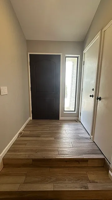2 bed, 2.5 bath, 1410 sqft, $4,500 — Photo 3