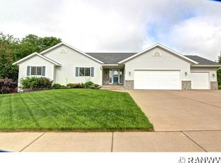 3026 White Oak Ln, Eau Claire, WI 54703