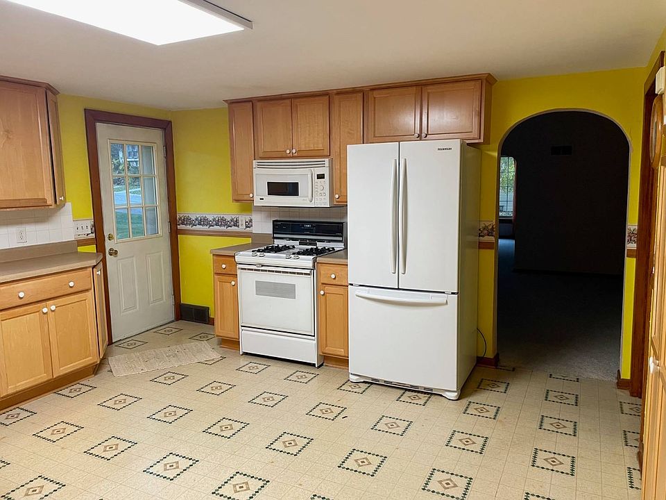 105 S Minnesota St, Lakefield, MN 56150 MLS 11218746 Zillow