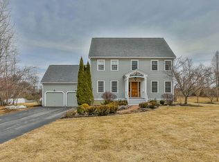 5 Davis Ln, Georgetown, MA 01833