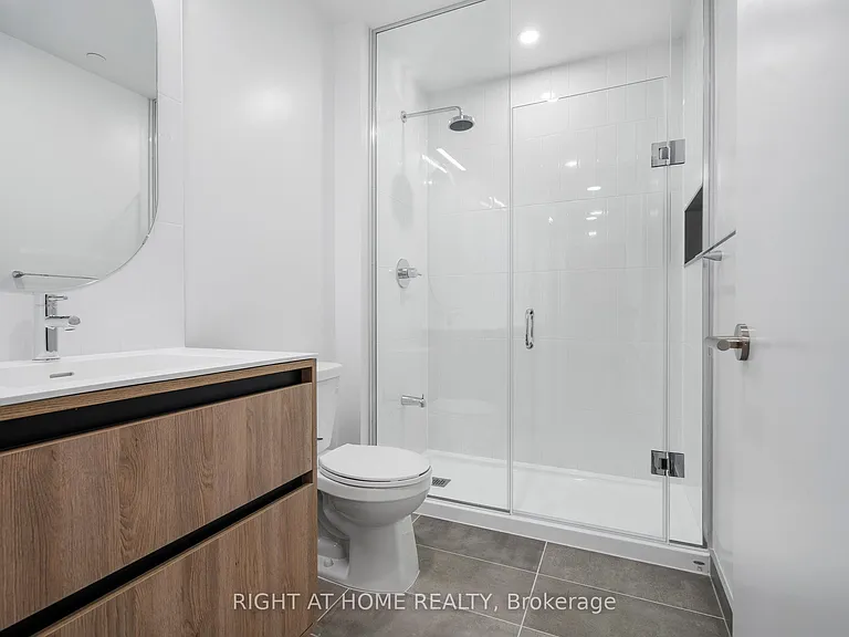 7950 Bathurst St #1424 — Photo 15