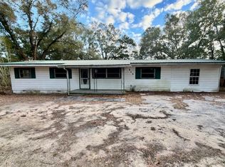 515 E Robinson Ave, Crestview, FL 32539