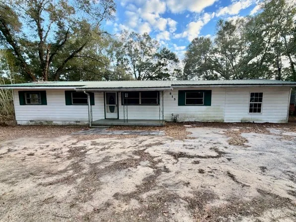 515 E Robinson Ave, Crestview, FL 32539