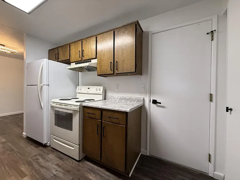 1608 Leonard Rd #A — Photo 9