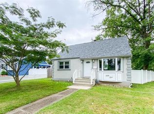 54 Morgan Dr, Edison, NJ 08817