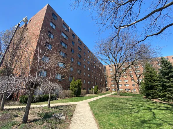8340 W Catherine Ave #507, Chicago, IL 60656