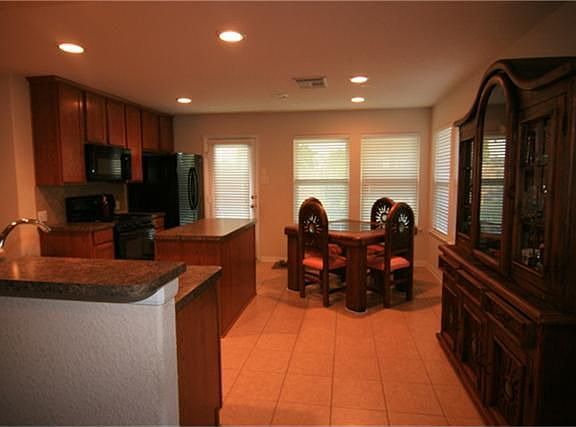 View of the kitchen/dining area