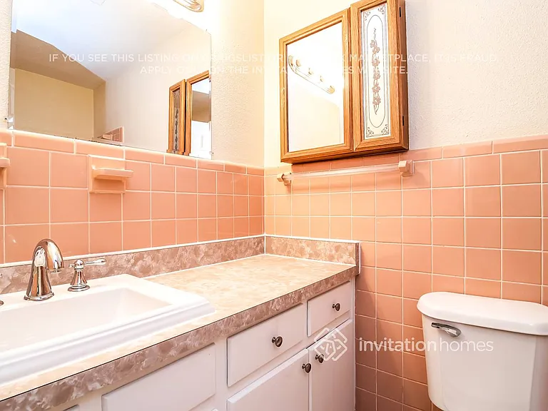 1546 Peruvian Ln — Photo 17