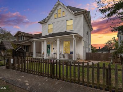 308 E 3rd Ave, Lenoir City, TN, 37771