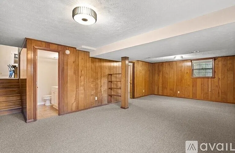 1712 Scampton Dr — Photo 25
