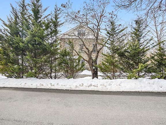 3rd image of 645 Gardnertown Road