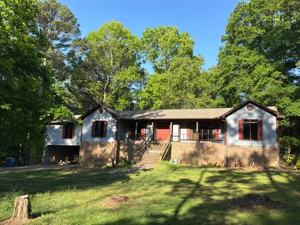 1825 Lake Knowl Dr, Helena, AL 35080