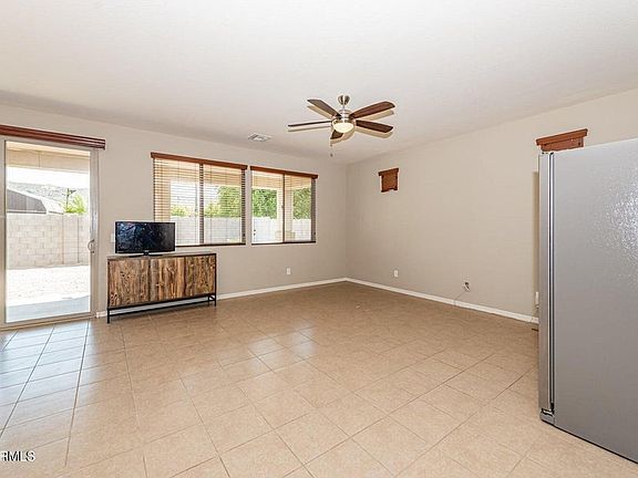2nd image of 2729 E Dunbar Dr