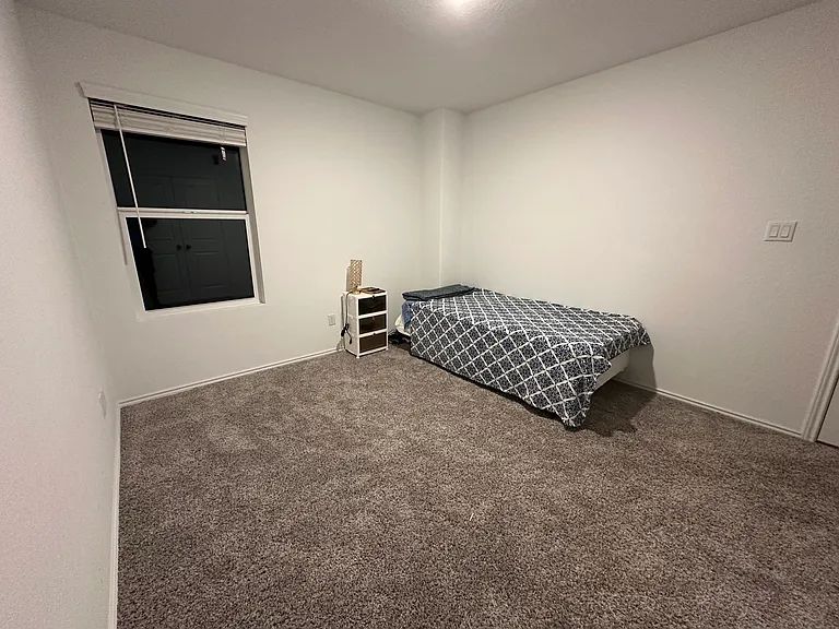 Upstairs Bedroom2