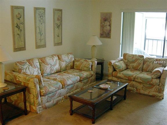2nd image of 49 W Center St APT 212
