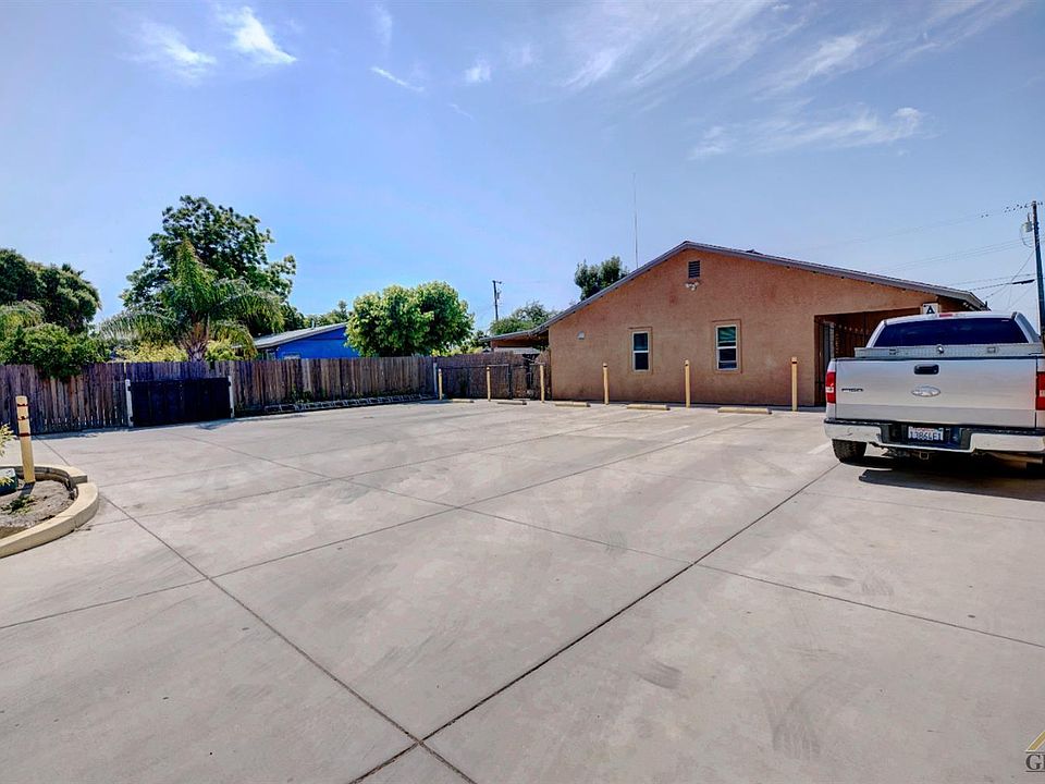 2117 Holly Ave, Bakersfield, CA 93307 | Zillow