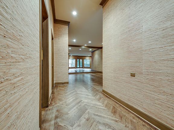 4th image of 139 Haverhill Way