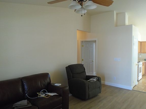 2nd image of 1573 Nikita Ave