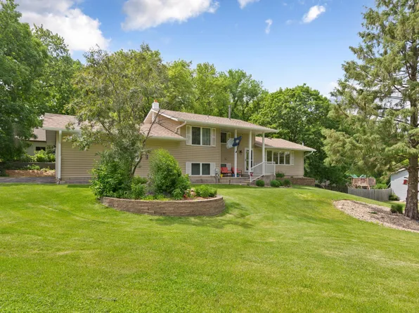 1320 11th Ave NE, Faribault, MN 55021