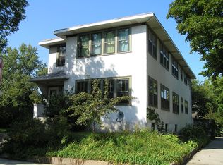 743 Laurel Ave, Saint Paul, MN 55104