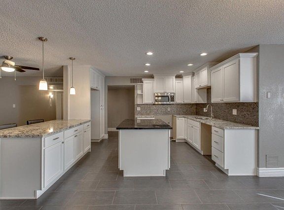 5th image of 4234 N 63rd Ave
