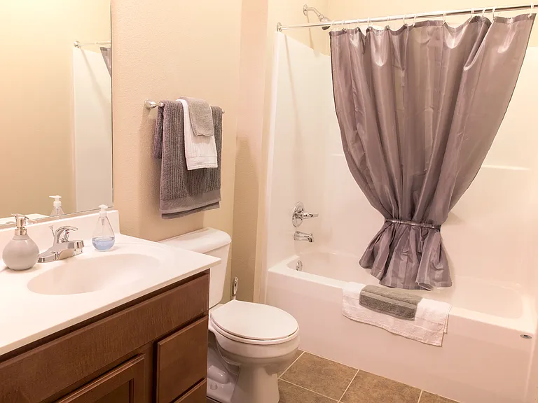Prairie Pointe Student Living — Photo 10