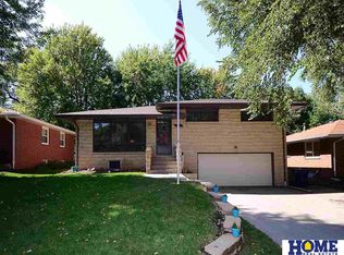 2717 S 41st St, Lincoln, NE 68506