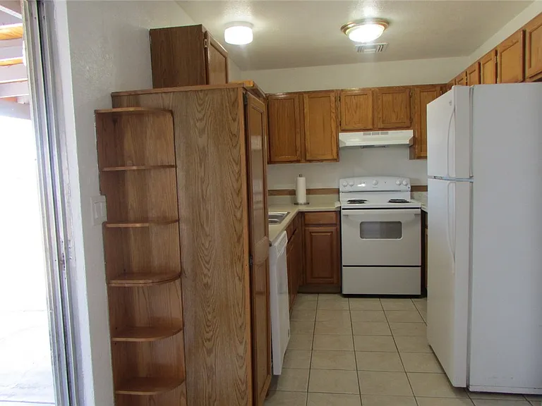 1697 Richardo Ave — Photo 7
