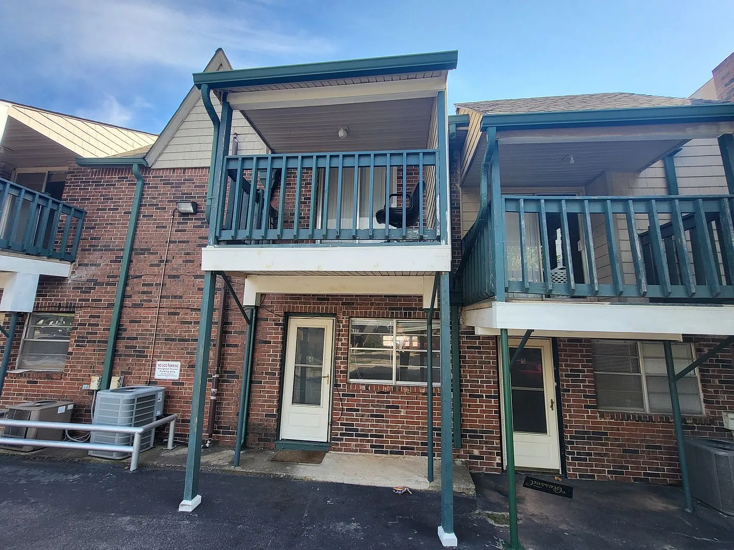 2 bedroom, 1.5 bathroom townhouse apartment in Edmond, OK with ALL bills paid*, balcony, and cent... — Photo 4