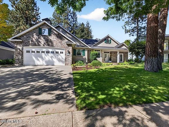 2nd image of 1107 S Riverside Harbor Dr