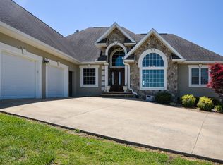 555 Mount Carmel Rd, Mosheim, TN 37818