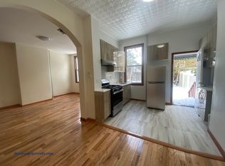 589 Onderdonk Ave #1L, Ridgewood, NY 11385