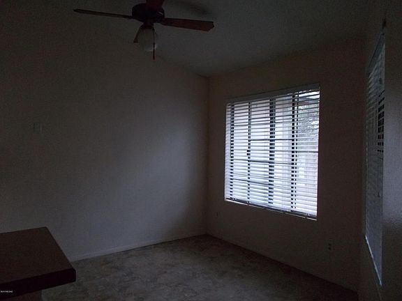 4th image of 1702 W Park Wood Ln