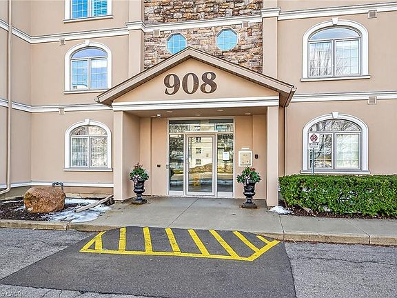 3rd image of 908 Mohawk Rd E #308