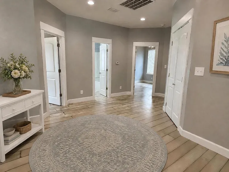8092 Carmel Cir — Photo 11