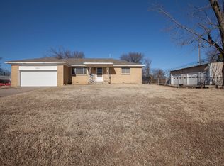 7711 E 4th Pl, Tulsa, OK 74112