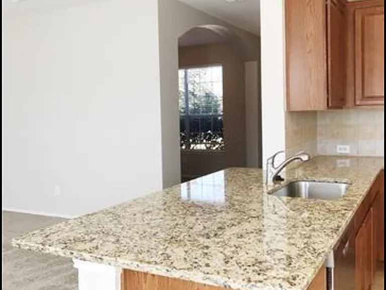 5125 Bayridge Ct — Photo 9