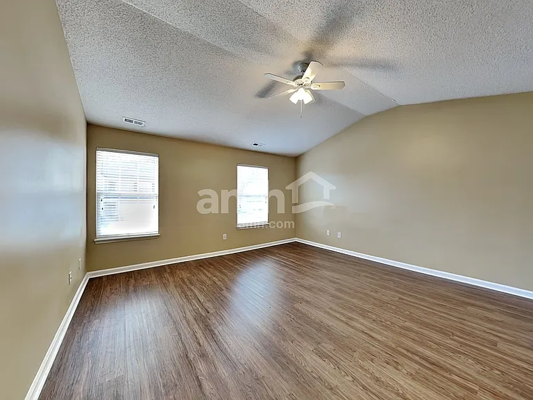 3527 Rivermist Dr — Photo 10
