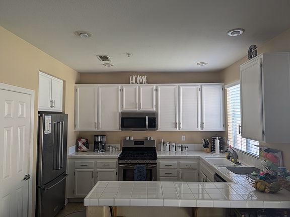 3rd image of 16474 Tierra Ln