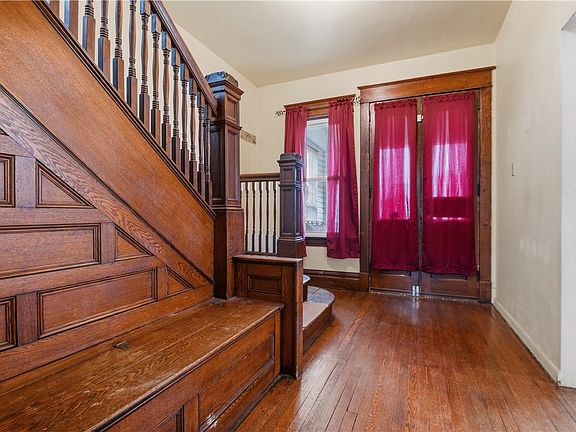 3rd image of 29 W Brown St
