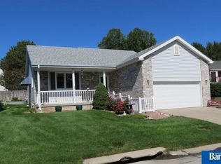 6215 Baxter Pl, Lincoln, NE 68516