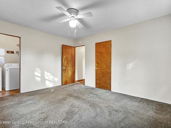 3rd image of 1536 Wood St