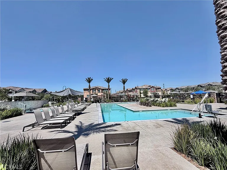 4116 E Coronado Privado — Photo 34