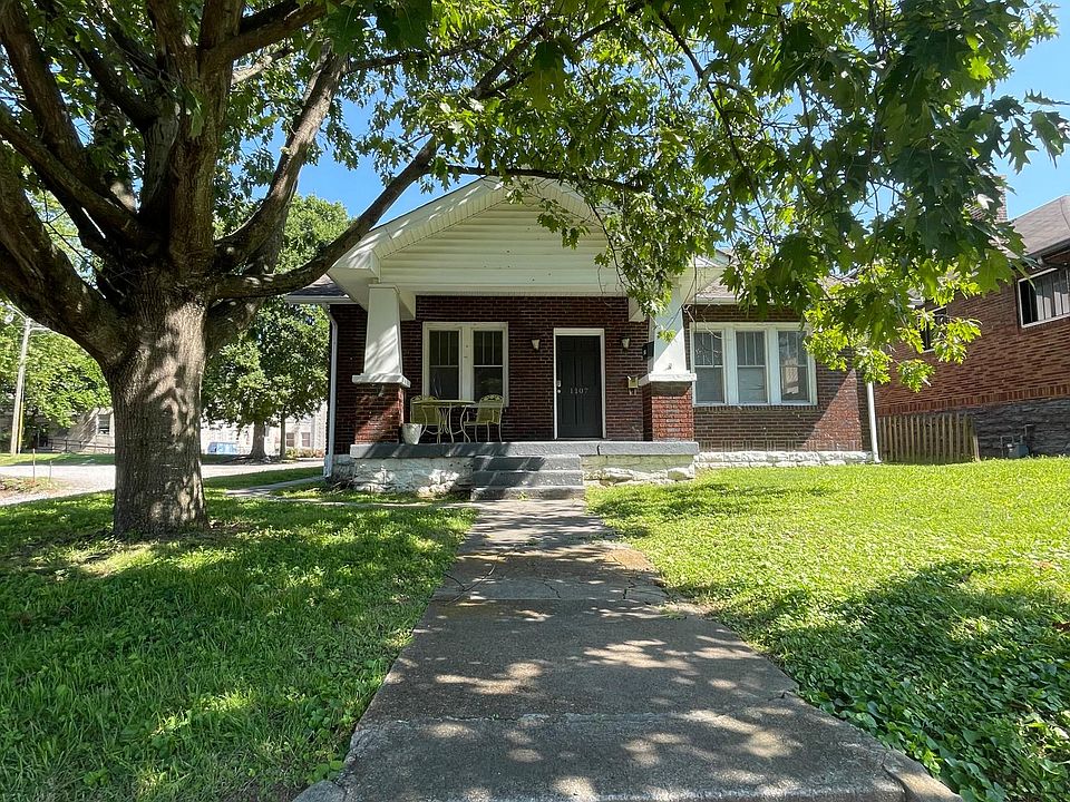 1st image of 1107 Forest Ave