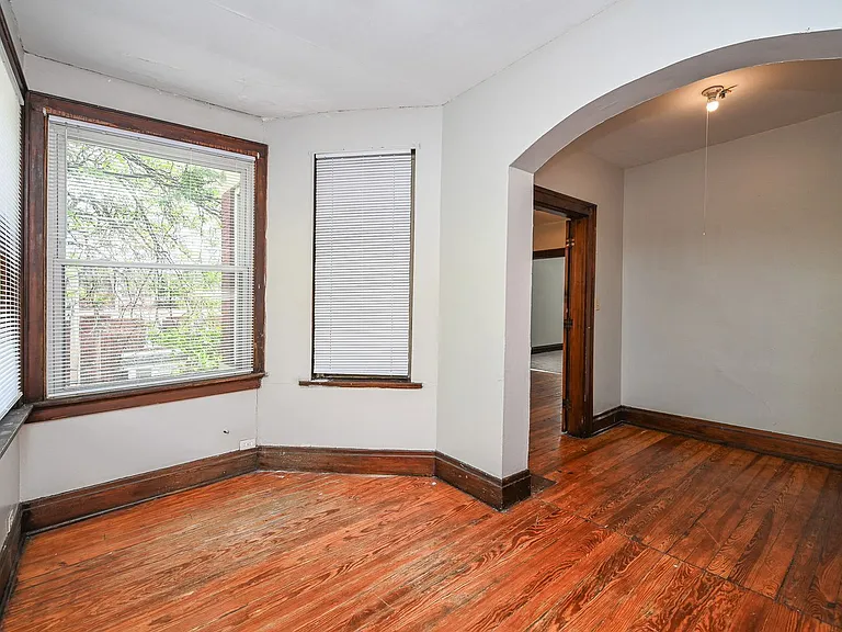 2125 W Clifton Ave #B — Photo 7