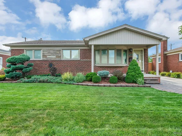 3300 Bridge St, Trenton, MI 48183