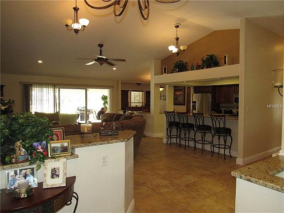 5th image of 4102 S San Mateo Dr